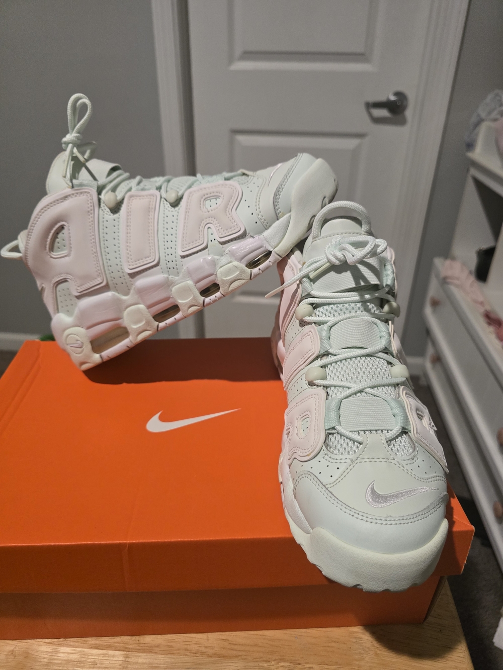 Nike Air More Uptempo 'Barely Green’ White 917593-300 Size 9 Women’s